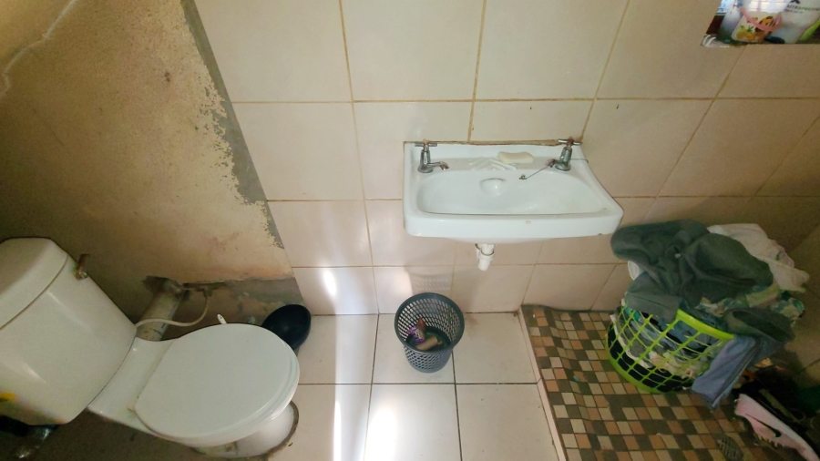 5 Bedroom Property for Sale in Kleinvlei Western Cape
